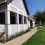 Vendégház tavasszal