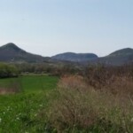 Tanúhegyek a Kereki dombról Tanúhegyek a Kereki dombról